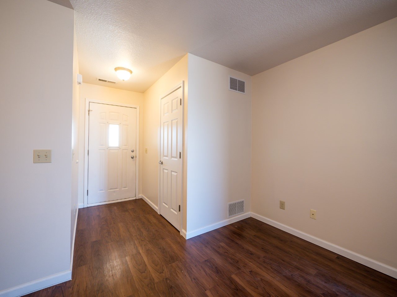 910 Deer Ridge Crossing Auburn, IN 46706 - Photo 5 of 31 Gallery Image 5