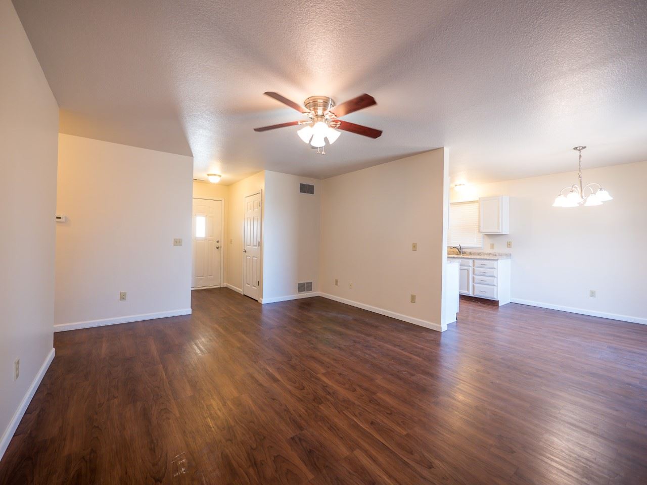 910 Deer Ridge Crossing Auburn, IN 46706 - Photo 9 of 31 Gallery Image 9