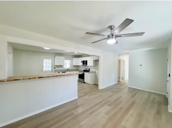 $179,900 | 904 State Rd S-38-858, Springfield, SC 29146