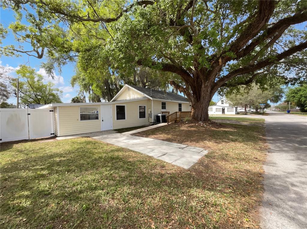 1623 12th Street St. Cloud, FL 34769 - Photo 9 of 34