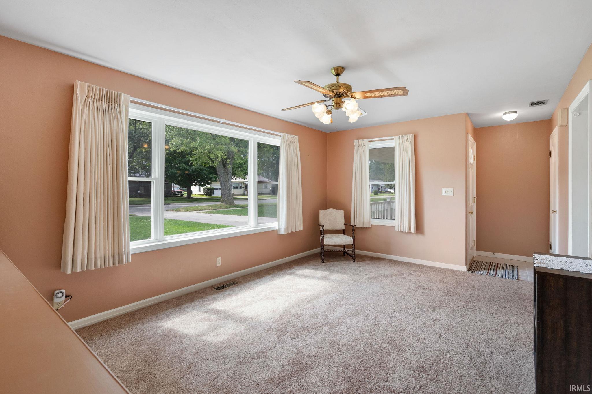 1307 Wabash Avenue Rochester, IN 46975 - Photo 6 of 36