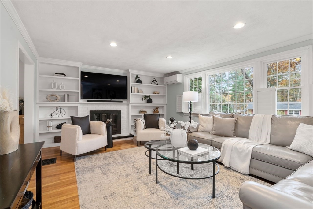 15 Belknap Road Medfield, MA 02052 - Photo 9 of 22 Gallery Image 9