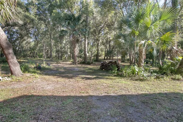 $2,695 | 5735 Fox Hollow Road, De Leon Springs, FL 32130
