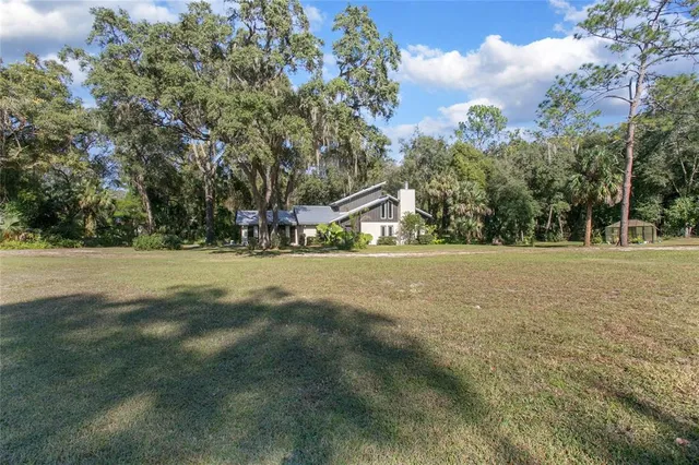 $2,695 | 5735 Fox Hollow Road, De Leon Springs, FL 32130