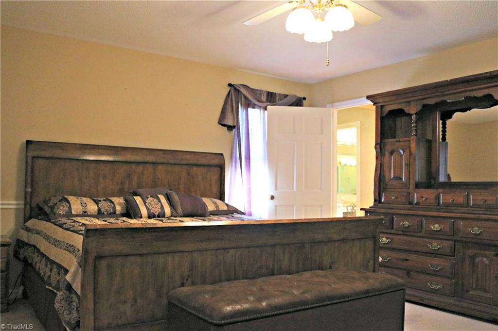 1659 Rhodes Road Lexington, NC 27292 - Photo 8 of 23 Gallery Image 8