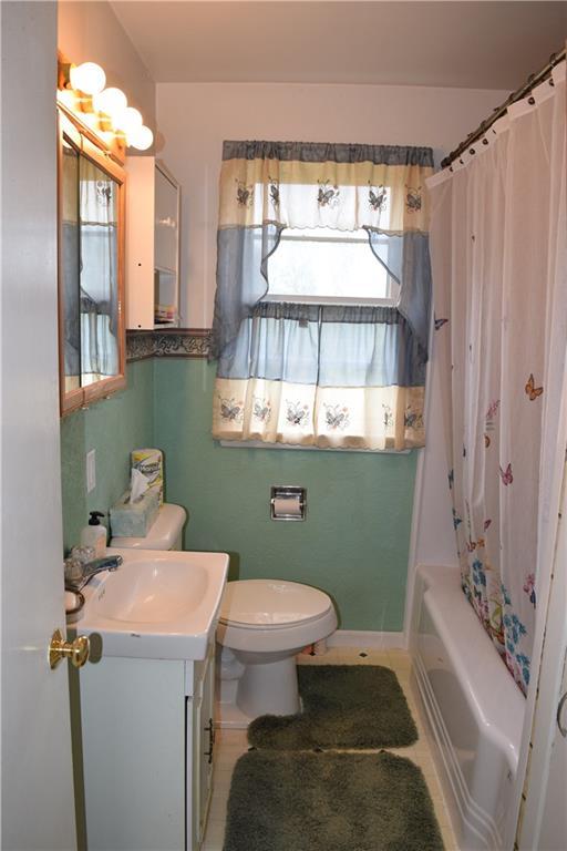 325 Tuttle Road Cumberland Center, ME 04021 - Photo 9 of 17 Photo