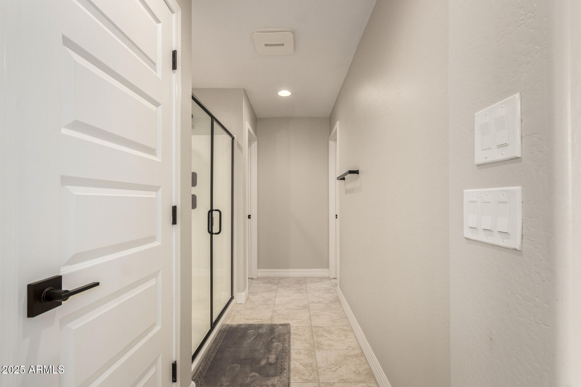 5126 West Roundhouse Road Laveen, AZ 85339 - Photo 23 of 39 a view of a hallway