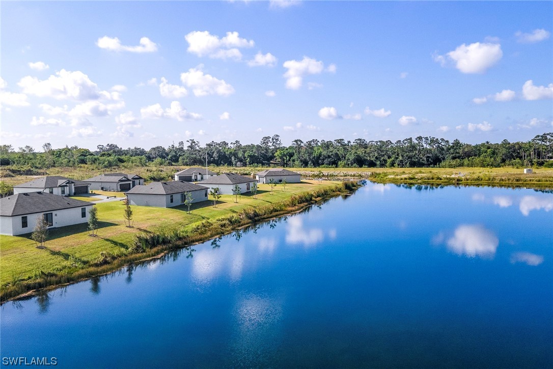 880 General Chesty Puller Court LaBelle, FL 33935 - Photo 19 of 21 a view of an ocean with city view