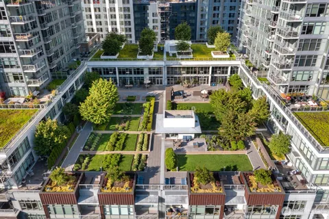 $925,000 | 588 Bell Street, Unit 2102S, Seattle, WA 98121