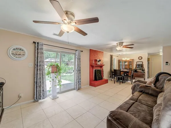 $255,000 | 6930 Trailcrest Drive, Dallas, TX 75232