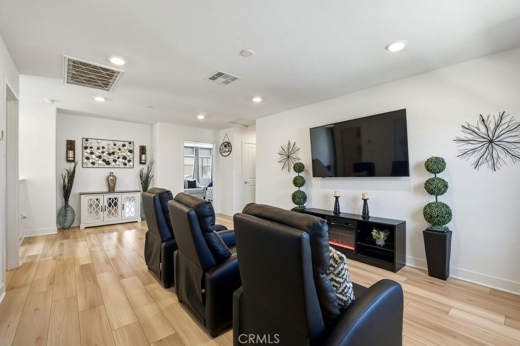 324 Castaic Way Rialto, CA 92377 - Photo 25 of 50
