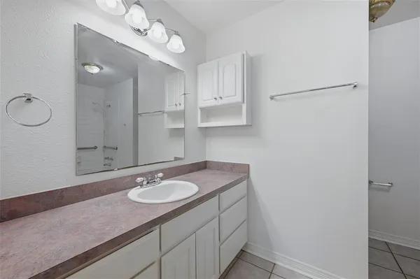 a close view of a bathtub in bathroom