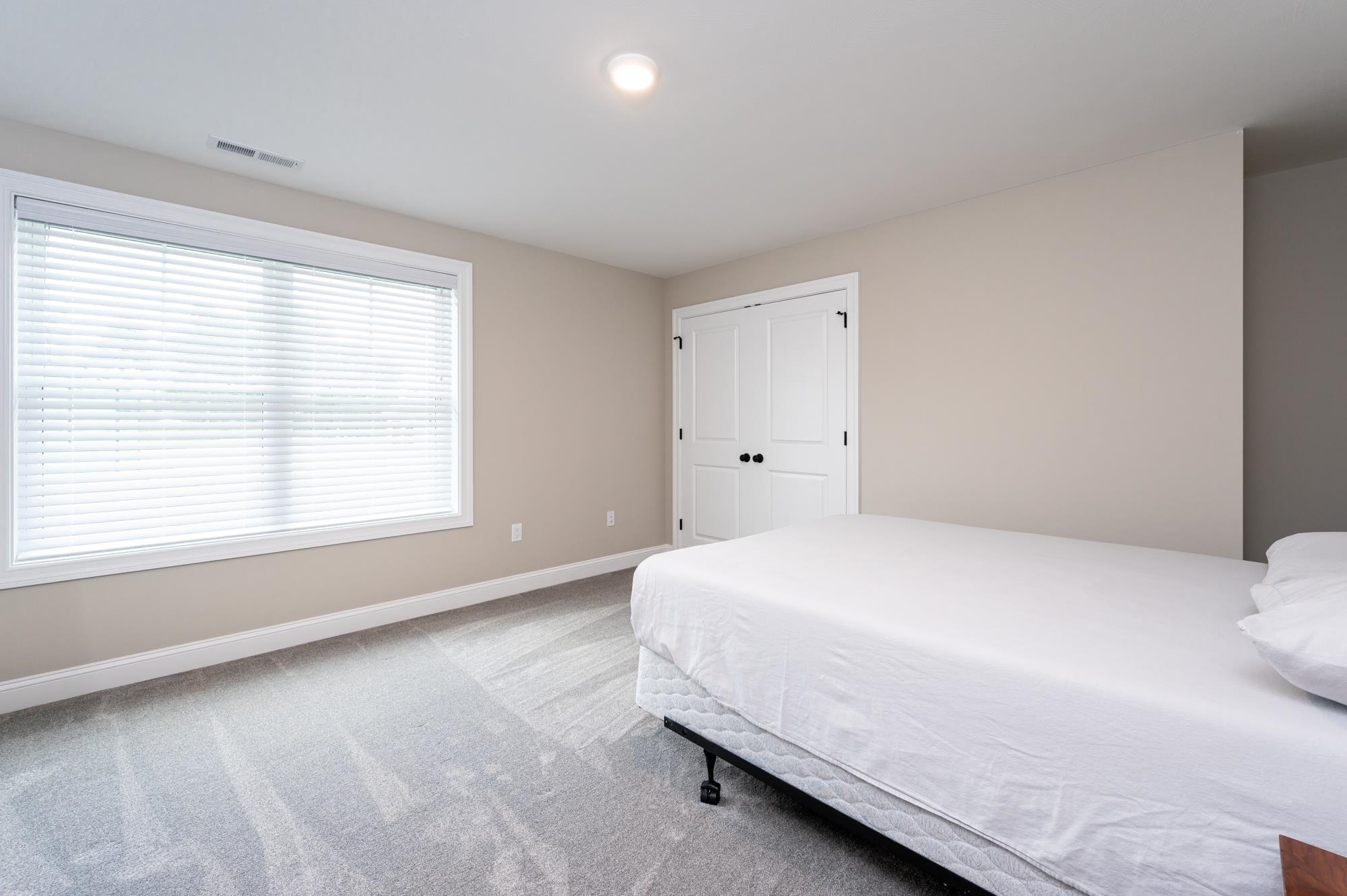 7 Oldfield Road Nashua, NH 03060 - Photo 27 of 37 Gallery Image 27