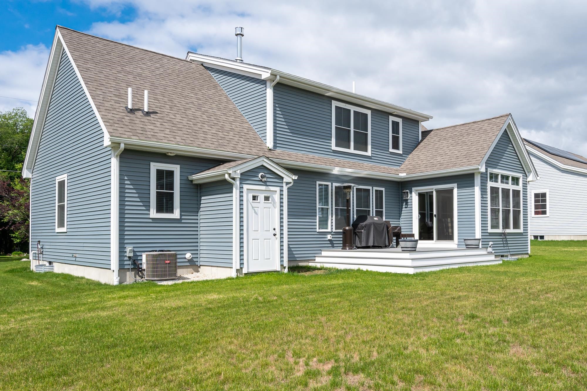 7 Oldfield Road Nashua, NH 03060 - Photo 36 of 37 Gallery Image 36