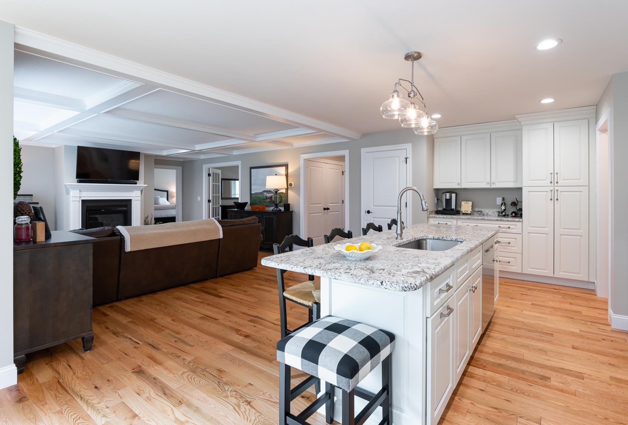 7 Oldfield Road Nashua, NH 03060 - Photo 10 of 37 Gallery Image 10