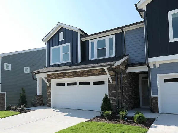 $2,895 | 117 Deardom Way, Chapel Hill, NC 27516