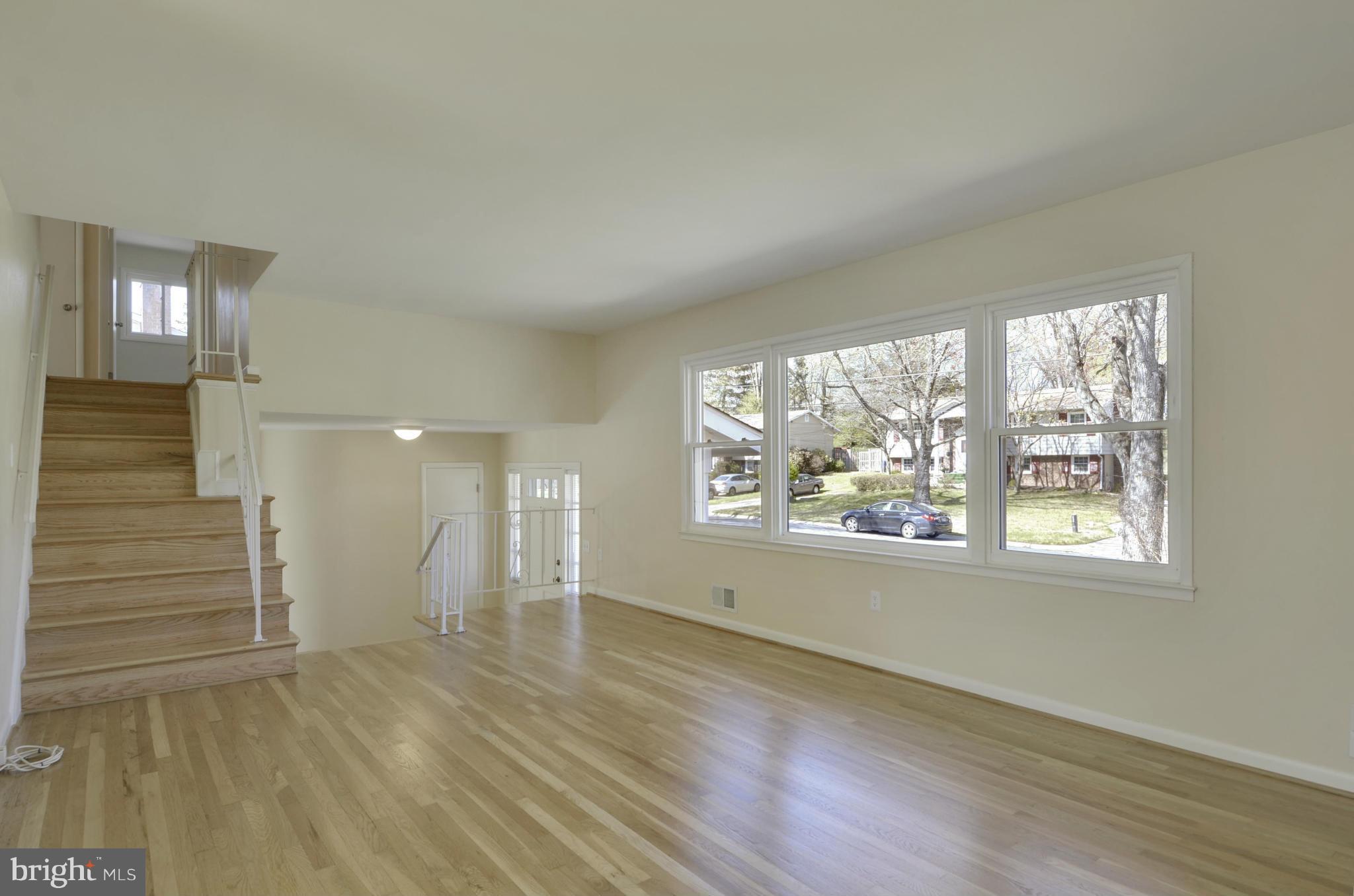 5404 Manorfield Road Rockville, MD 20853 - Photo 4 of 30 Inviting Living Rm w/expansive picture window