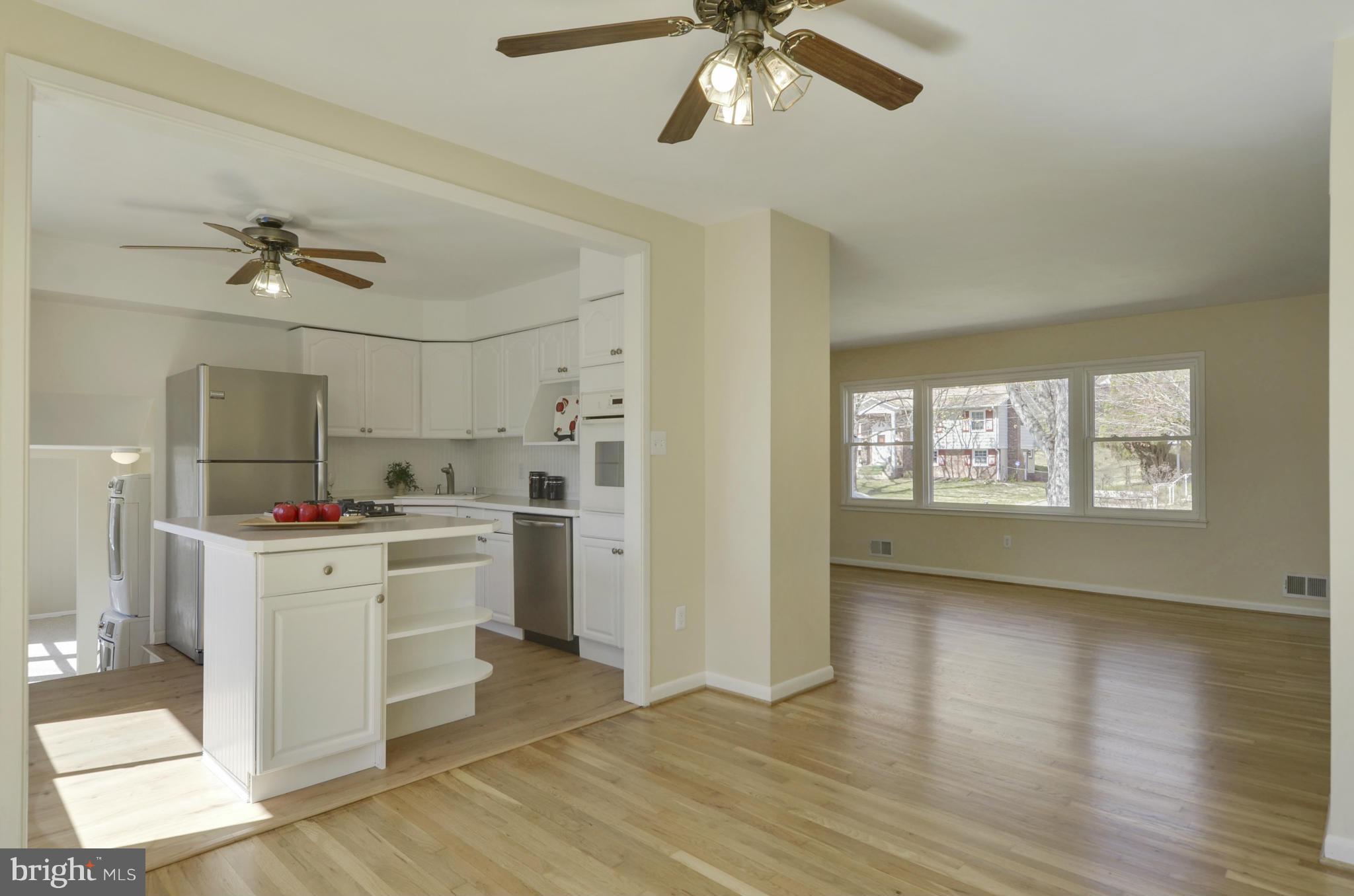 5404 Manorfield Road Rockville, MD 20853 - Photo 8 of 30 Dining Rm is open to the Kitchen