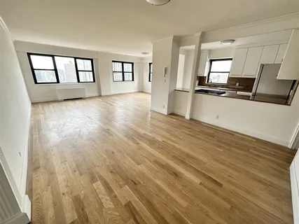 $14,500 | 305-315 East 86th Street, Unit 19NE | Upper East Side