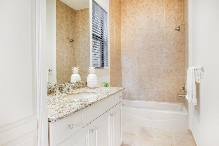 17930 Lake Azure Way Boca Raton, FL 33496 - Photo 19 of 25 img22