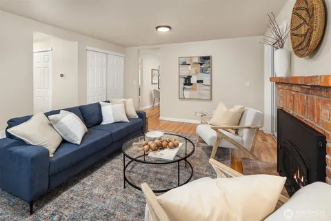 $1,299,000 | 4222 205th Place Northeast, Sammamish, WA 98074