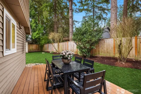$1,299,000 | 4222 205th Place Northeast, Sammamish, WA 98074