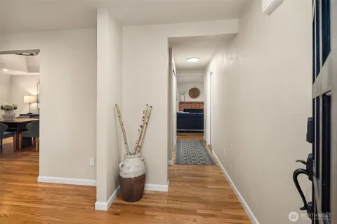$1,299,000 | 4222 205th Place Northeast, Sammamish, WA 98074