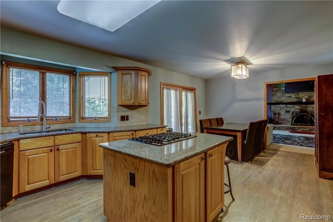 10551 Betterly Road Fowlerville, MI 48836 - Photo 14 of 34 014-10551Betterly-Howell-MI-48843-full.jpg