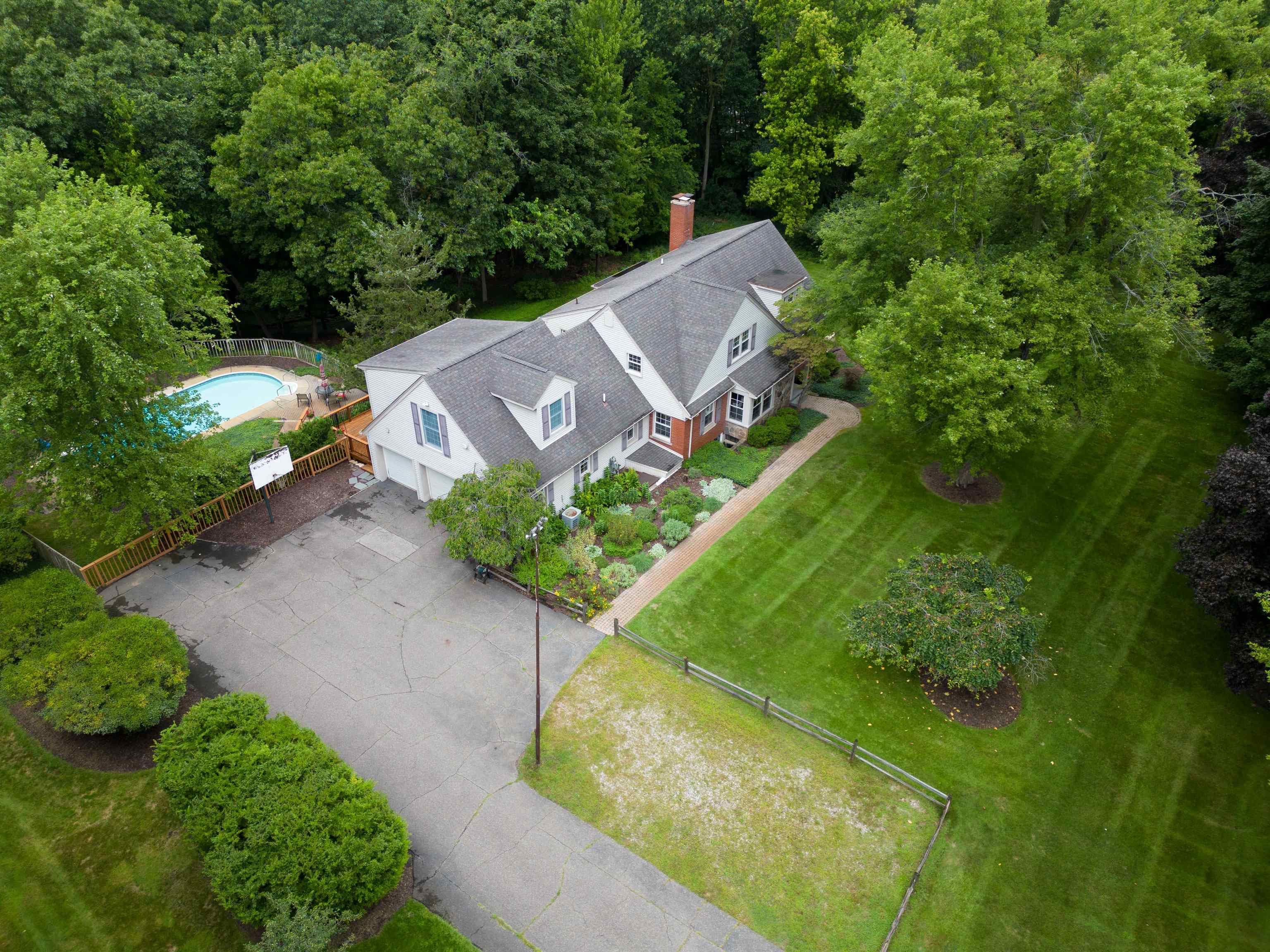 6022 Orion Road Rochester, MI 48306 - Photo 64 of 76 50186662-0063dc03-9506-4677-aea7-b74599209b6b.JPG