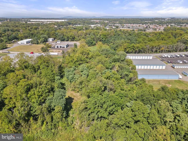 $565,000 | 1432 Oak Ridge Place, Hagerstown, MD 21740