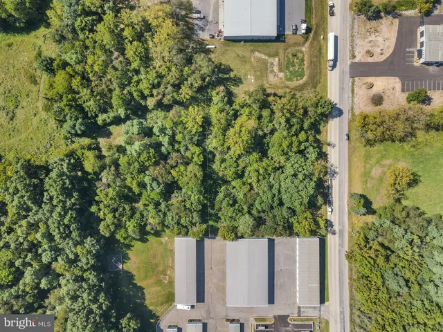 $565,000 | 1432 Oak Ridge Place, Hagerstown, MD 21740