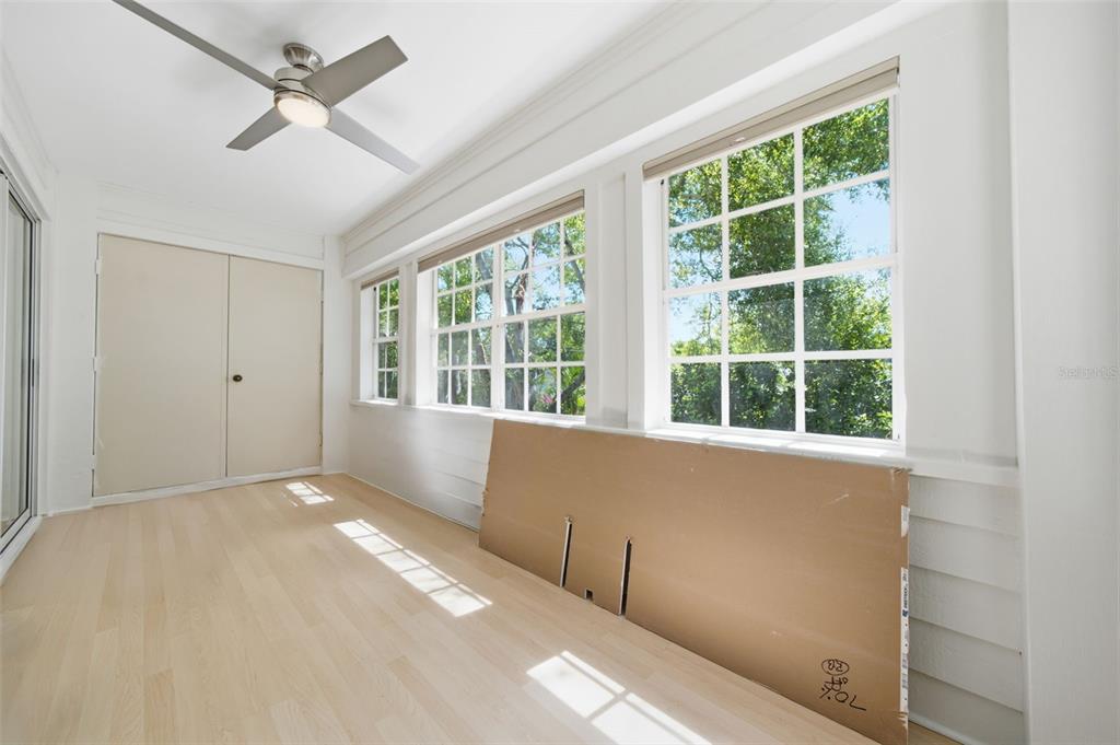 50 Pelican Place, Unit 50 Clearwater, FL 33756 - Photo 18 of 28