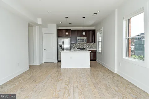 $3,700 | 2101 11th Street Northwest, Unit 504, Washington, DC 20001