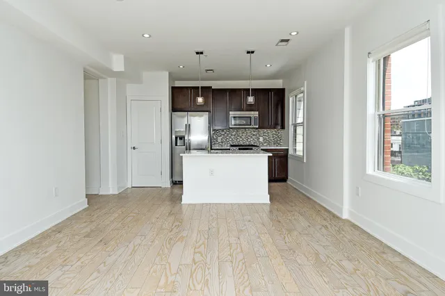 $3,900 | 2101 11th Street Northwest, Unit 504, Washington, DC 20001