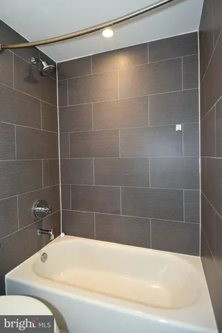 $3,900 | 2101 11th Street Northwest, Unit 504, Washington, DC 20001