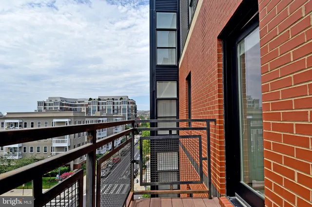 $3,900 | 2101 11th Street Northwest, Unit 504, Washington, DC 20001