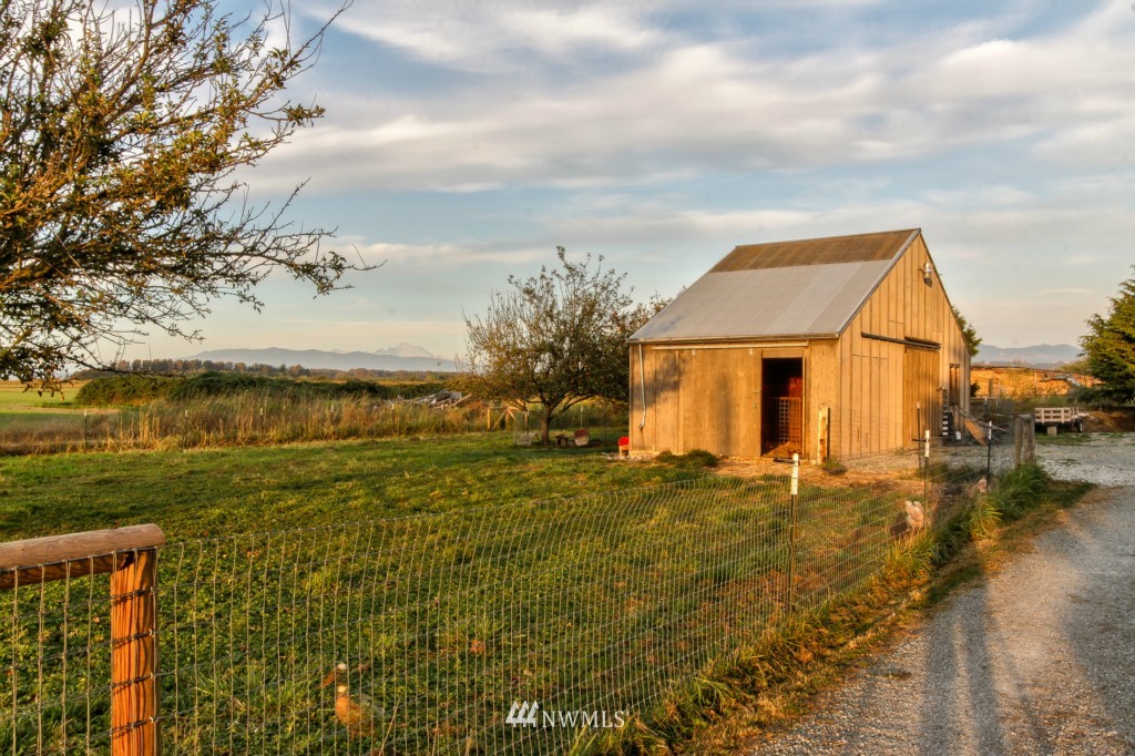19041 Beaver Marsh Road Mount Vernon, WA 98273 - Photo 14 of 15 Gallery Image 14