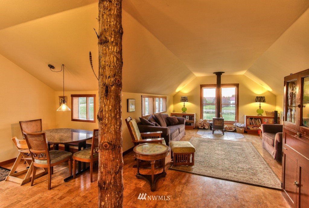 19041 Beaver Marsh Road Mount Vernon, WA 98273 - Photo 5 of 15 Gallery Image 5