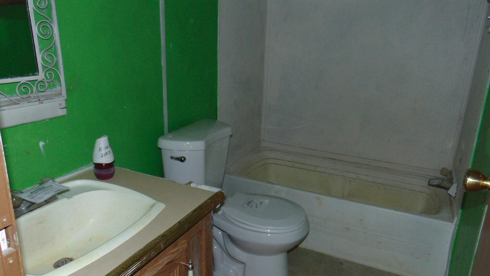 891 Main Road Burlington, ME 04417 - Photo 10 of 21 DSC05116