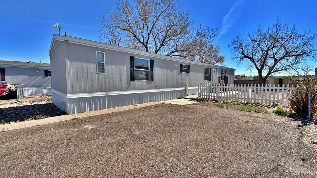1205 Reed Lane La Junta, CO 81050 - Photo 2 of 27