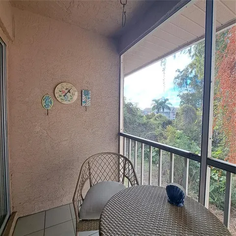 $1,325 | 4739 Myrtle Oak Drive, Unit 21, New Port Richey, FL 34653