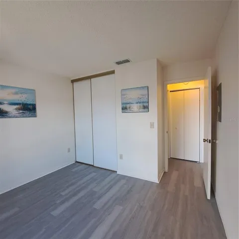 $1,325 | 4739 Myrtle Oak Drive, Unit 21, New Port Richey, FL 34653