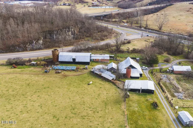 $250,000 | 230 Barnes Lane, North Tazewell, VA 24630