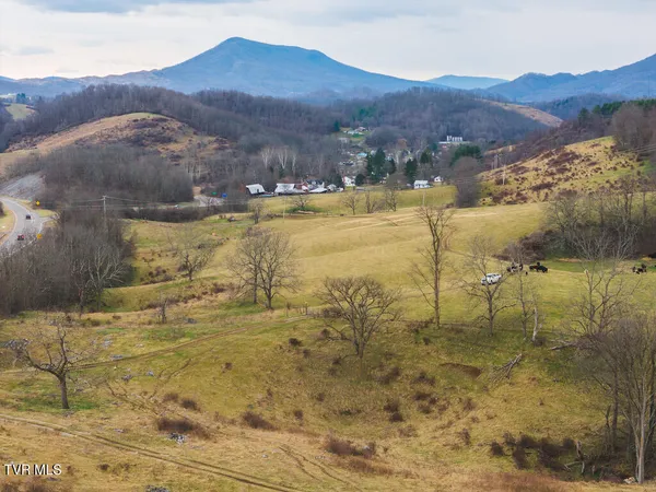 $252,000 | 230 Barnes Lane, North Tazewell, VA 24630