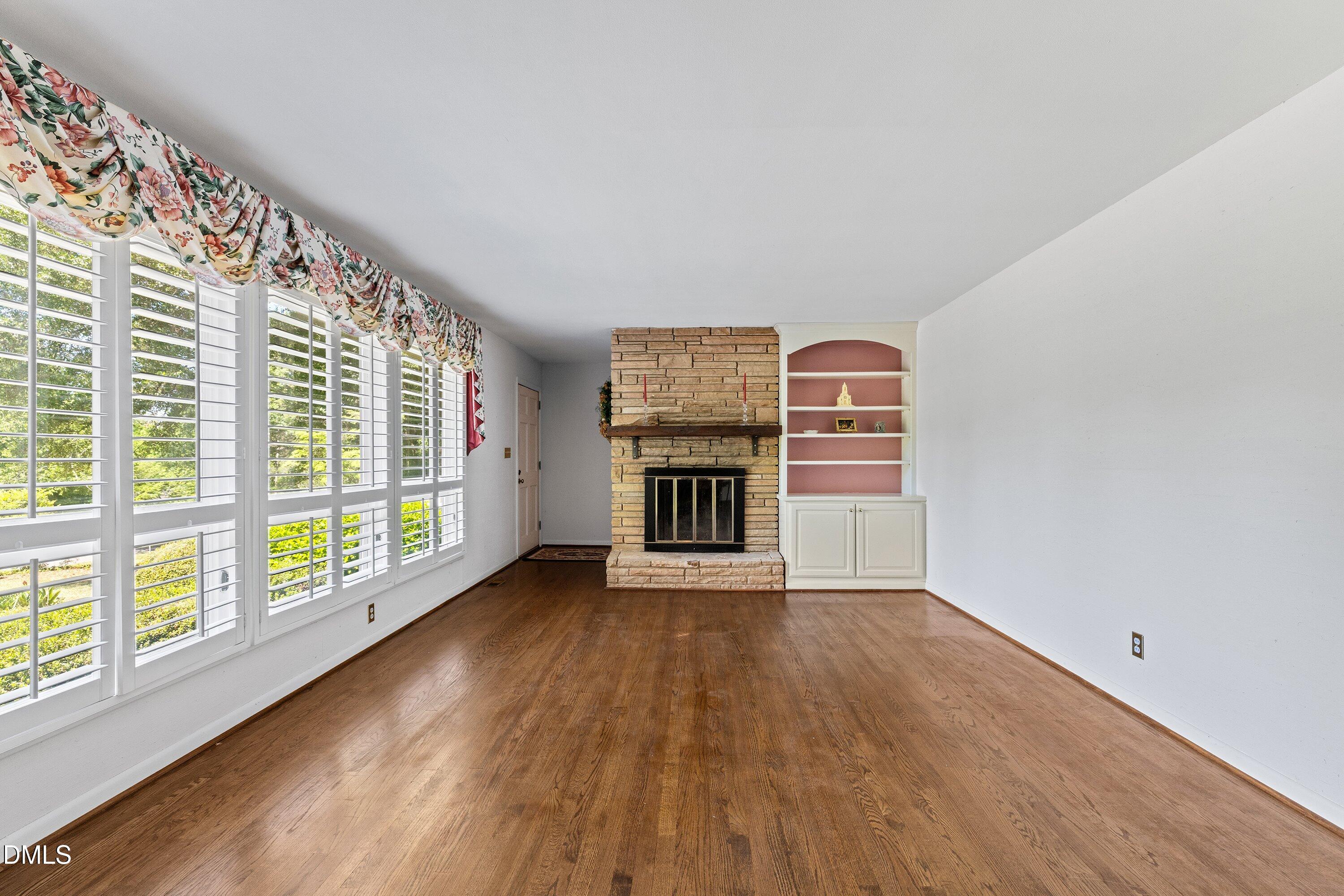 3211 Plantation Road Raleigh, NC 27609 - Photo 11 of 54 11-3211 Plantation Rd _3478
