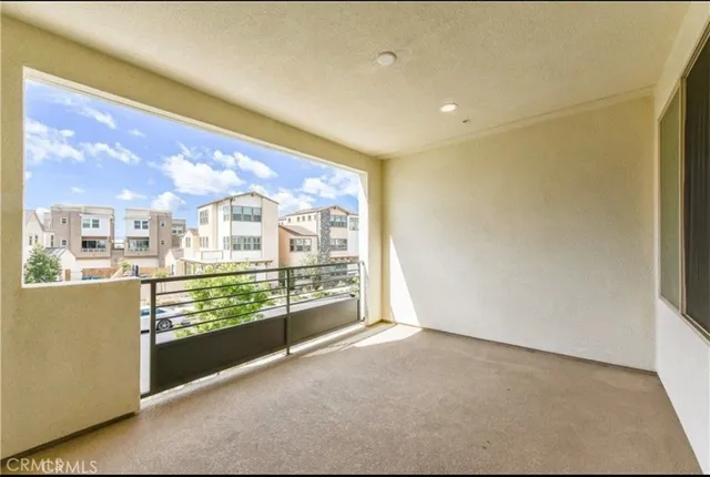 a view of livingroom with furniture