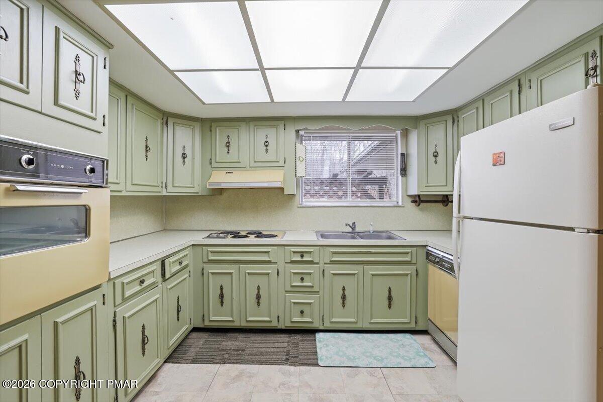 16 Pardees Loop East Stroudsburg, PA 18301 - Photo 15 of 54 28-Photo-28