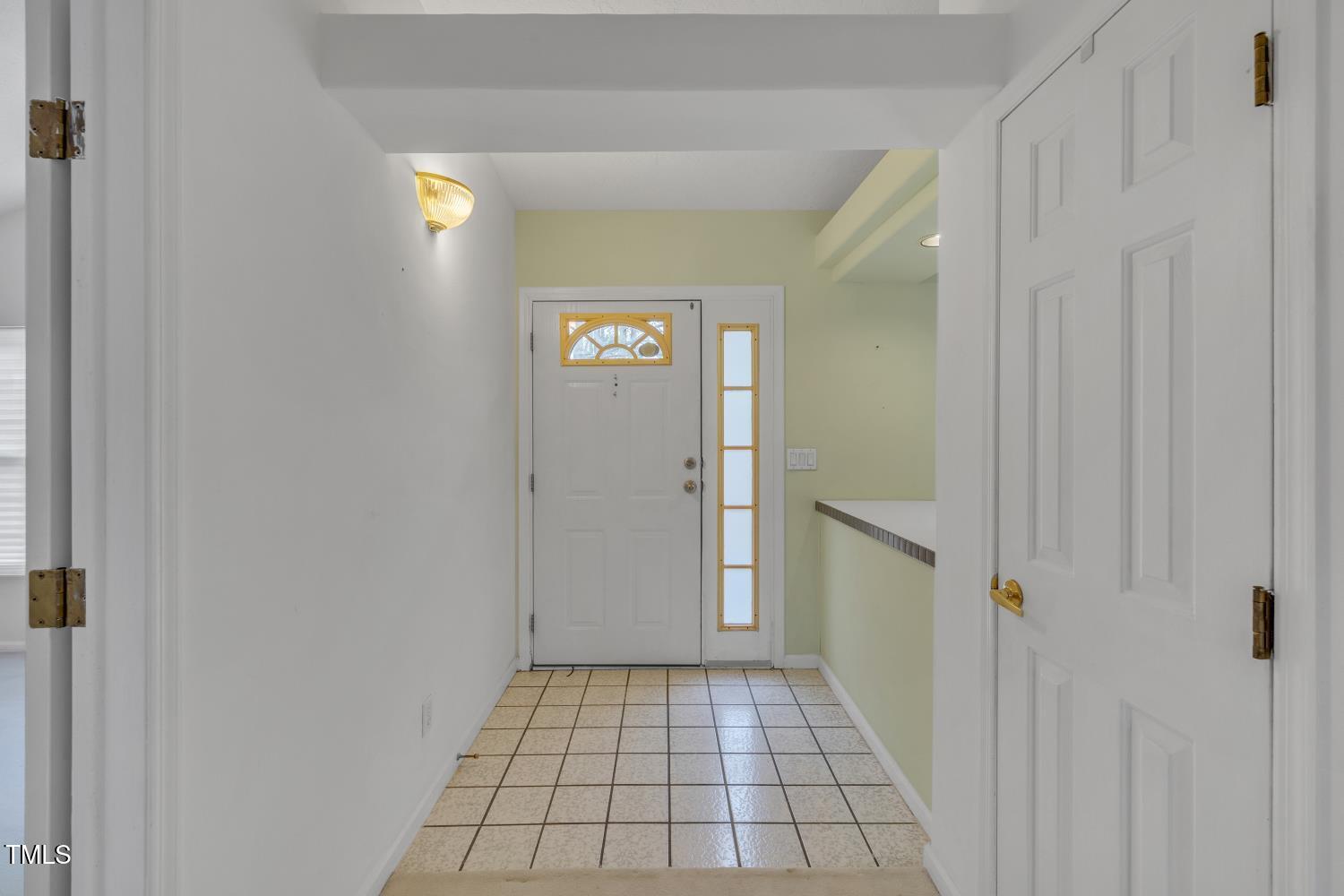 6301 Cayuse Lane Raleigh, NC 27603 - Photo 6 of 30 Entry foyer.