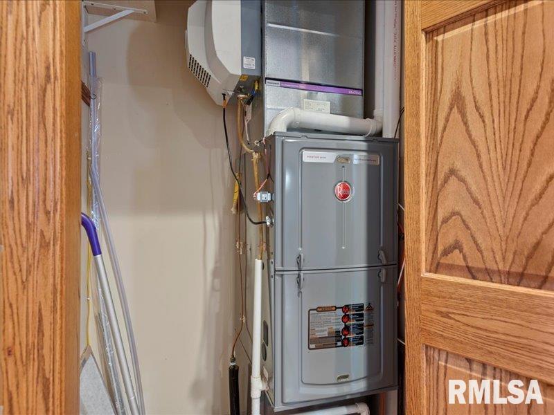 312 Wells Street Buffalo, IL 62515 - Photo 16 of 47