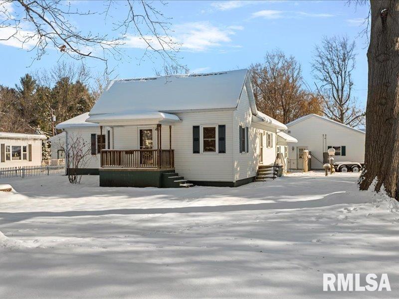 312 Wells Street Buffalo, IL 62515 - Photo 2 of 47